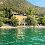 L'oleandro Sul D'iseo